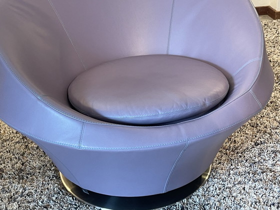 Image 1 of Leolux Ophelia swivel armchair