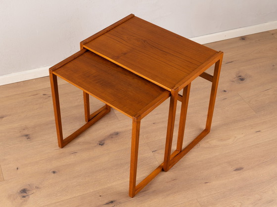 Image 1 of tavolini impilabili in filigrana d'epoca