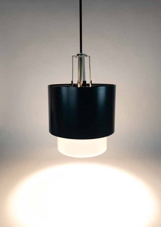 Image 1 of Philips - Louis Kalff - Série NX - Lampe suspendue XL - métal - verre satiné - années 60