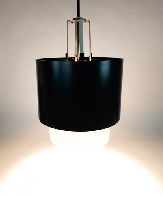 Image 1 of Philips - Louis Kalff - Série NX - Lampe suspendue XL - métal - verre satiné - années 60