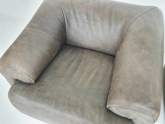 Image 1 of Buffalo leather brown armchair