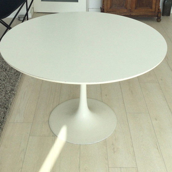 Image 1 of Knoll Eero Saarinen Eettafel Rond