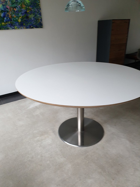 Image 1 of Metaform Dining room table Orfis