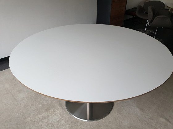 Image 1 of Metaform Dining room table Orfis