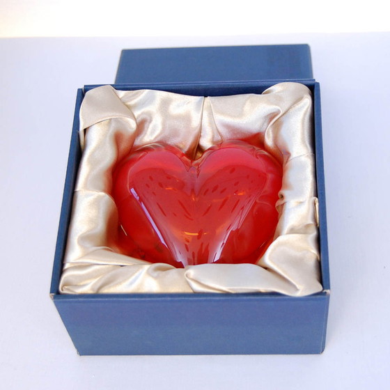 Image 1 of Mesh Heart Vase