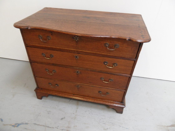 Image 1 of Antique oak chest of drawers