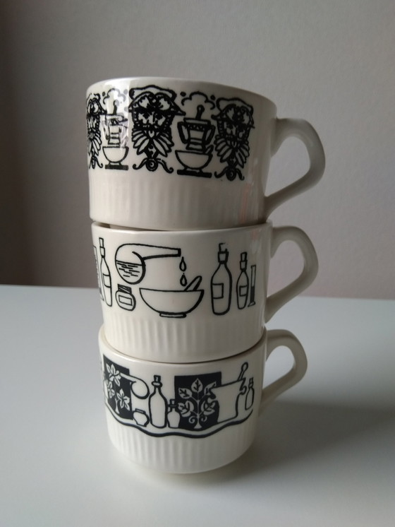 Image 1 of Royal Goedewaagen Holland 3 Vintage Heads