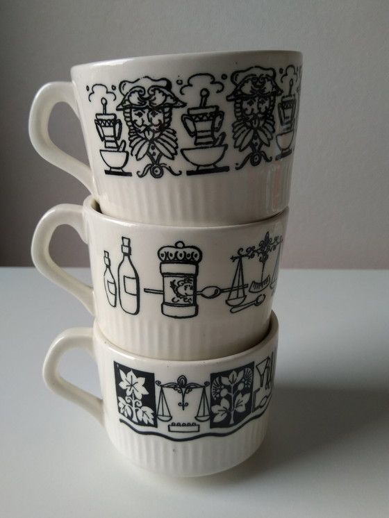 Image 1 of Royal Goedewaagen Holland 3 Vintage Heads