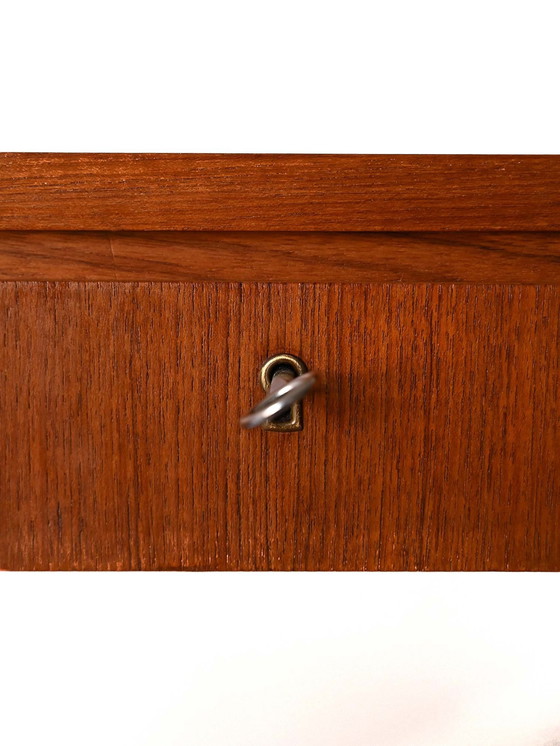 Image 1 of Scrivania vintage con cassetti