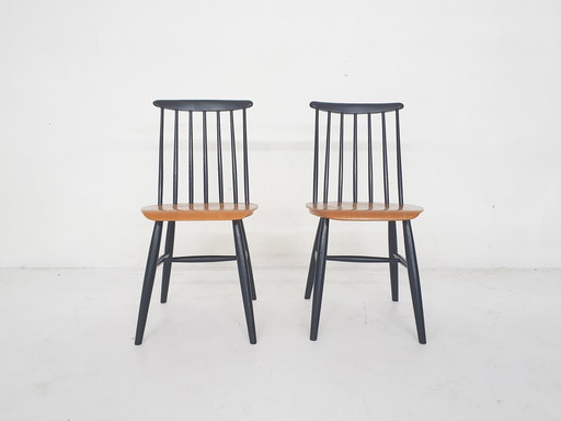 Set of two spindle back chairs, The Netherlands 1960's