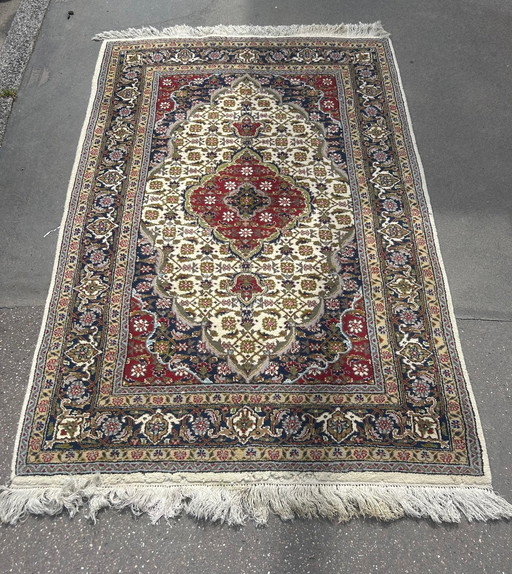 Hand-knotted Persian rug 160 /110Cm