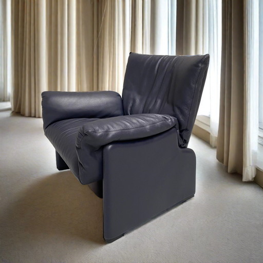 Cassina Palmaria Fauteuil en cuir design Vico Magistretti