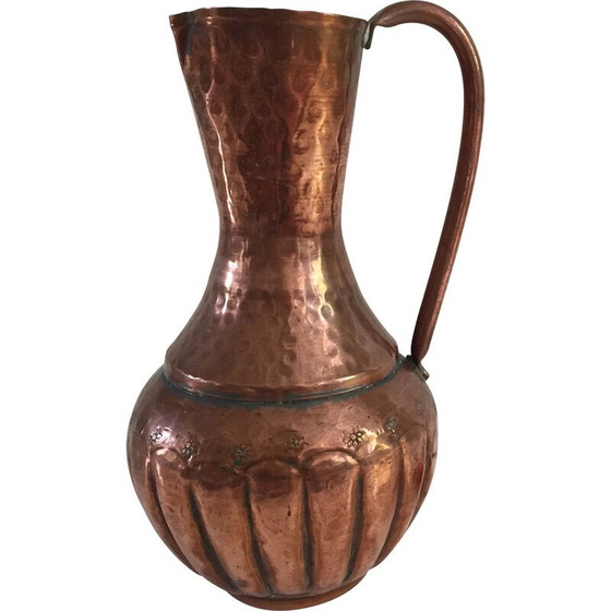 Image 1 of Vintage pitcher-shaped vase in hammered copper