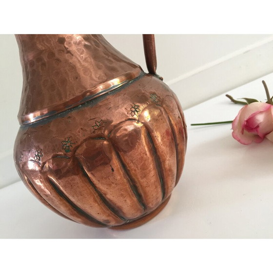 Image 1 of Vintage pitcher-shaped vase in hammered copper
