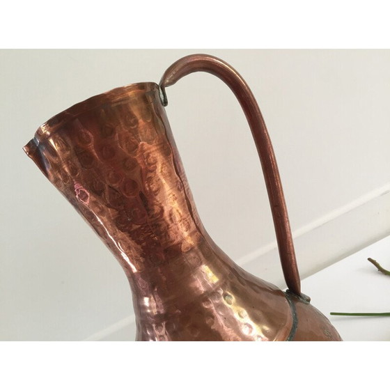 Image 1 of Vintage pitcher-shaped vase in hammered copper
