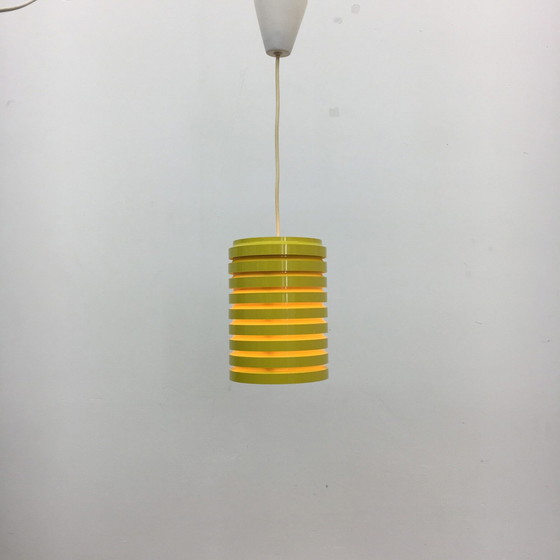 Image 1 of Lampe suspendue rétro jaune, inter-lumière d'aventures, années 1970