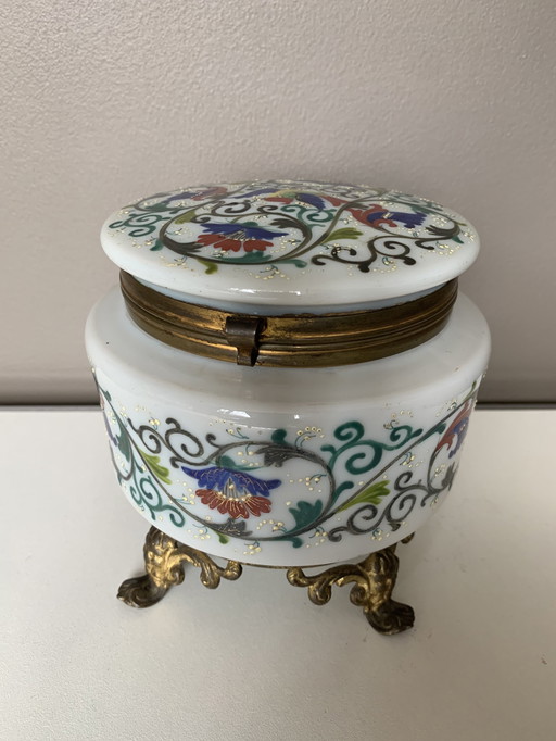 Antique Lid Box