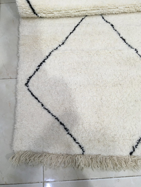 Image 1 of Beni Ouarain Moroccan Berber Rug 2m95 x 2m03