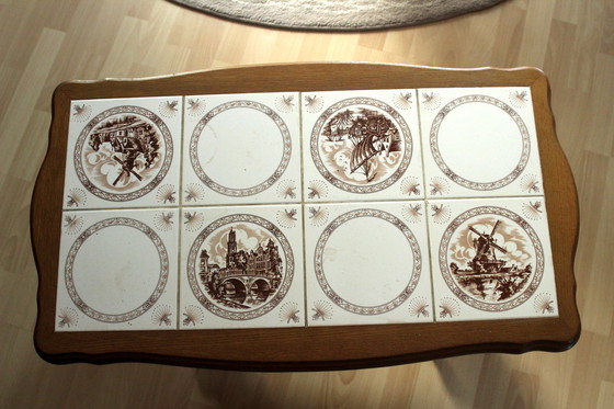 Image 1 of Mid Century Chariot à journaux en bois avec carreaux de céramique, sur roulettes, vintage