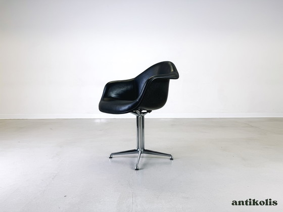 Image 1 of 8x La Fonda Mid - Century Chairs Herman Miller Charles & Ray Eames Fiberglass