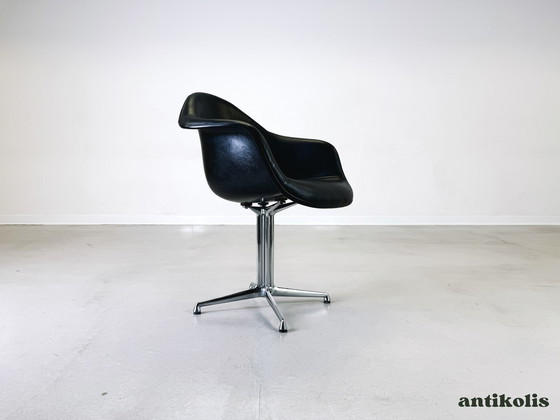 Image 1 of 8x La Fonda Mid - Century Chairs Herman Miller Charles & Ray Eames Fiberglass