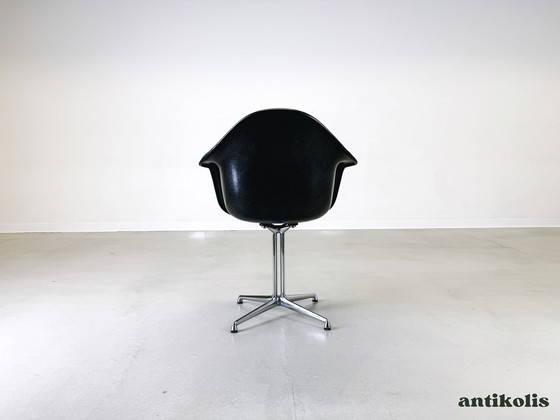 Image 1 of 8x La Fonda Mid - Century Chairs Herman Miller Charles & Ray Eames Fiberglass