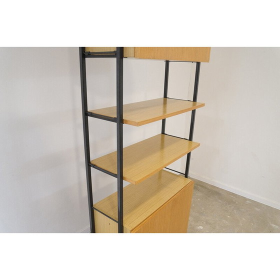 Image 1 of Mensola da parete vintage in legno e ferro, Cecoslovacchia 1980