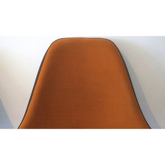 Image 1 of Vintage fiberglass and hopsack chairs by Charles and Ray Eames for Herman Miller, 1970