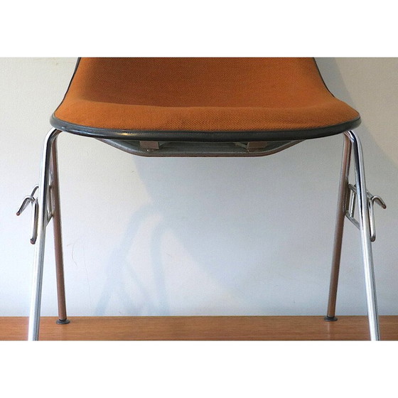 Image 1 of Vintage fiberglass and hopsack chairs by Charles and Ray Eames for Herman Miller, 1970