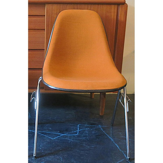 Image 1 of Vintage fiberglass and hopsack chairs by Charles and Ray Eames for Herman Miller, 1970