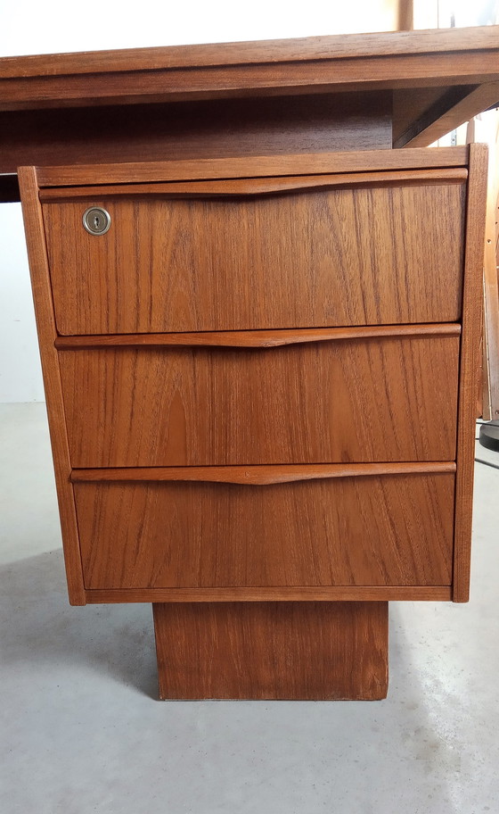 Image 1 of Bureau de design danois Moderne Mid Century