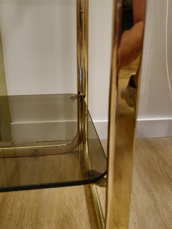 Image 1 of Tavolino laterale vintage, divisorio per stanza, mobiletto aperto in ottone 