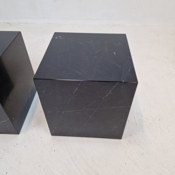 Image 1 of Vintage side table in black marble, Italy 1980s