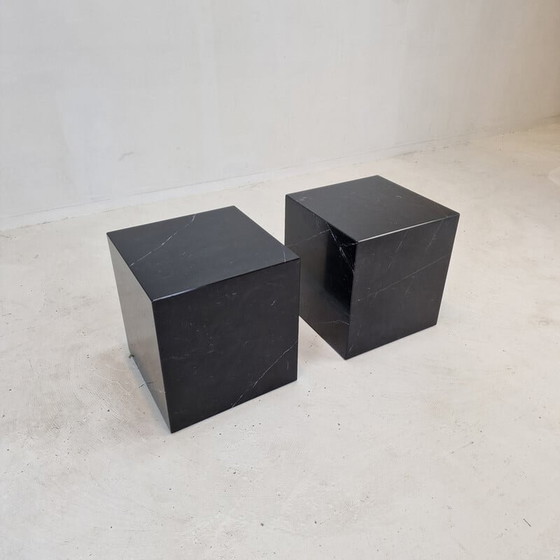 Image 1 of Vintage side table in black marble, Italy 1980s