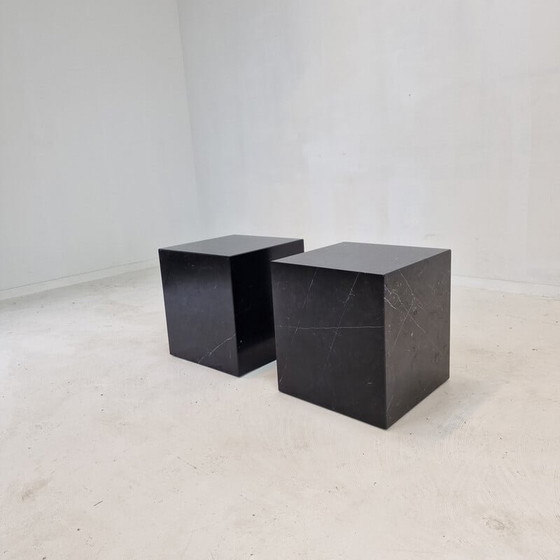 Image 1 of Vintage side table in black marble, Italy 1980s