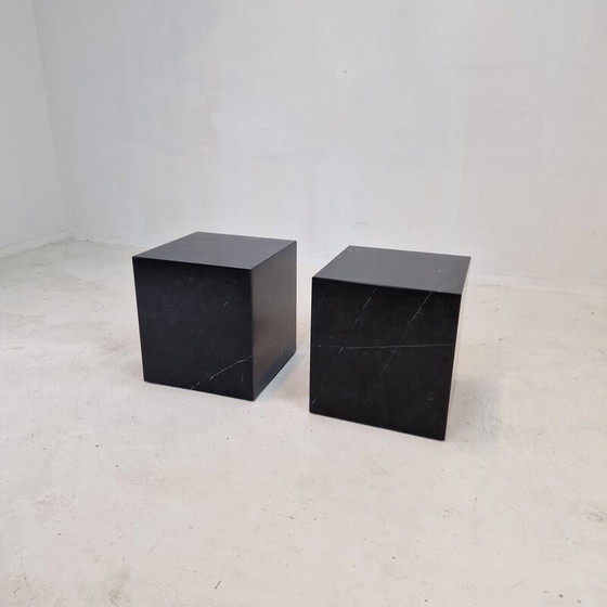 Image 1 of Vintage side table in black marble, Italy 1980s
