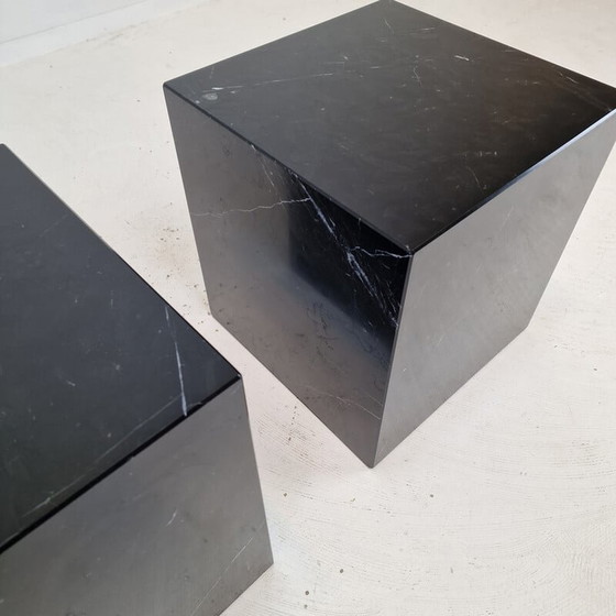 Image 1 of Vintage side table in black marble, Italy 1980s