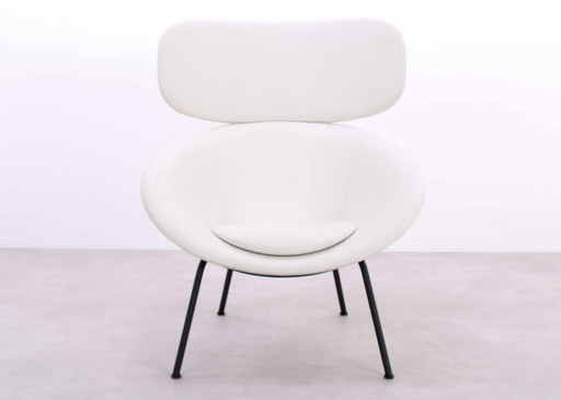 DeBerenn Kuppi armchair white