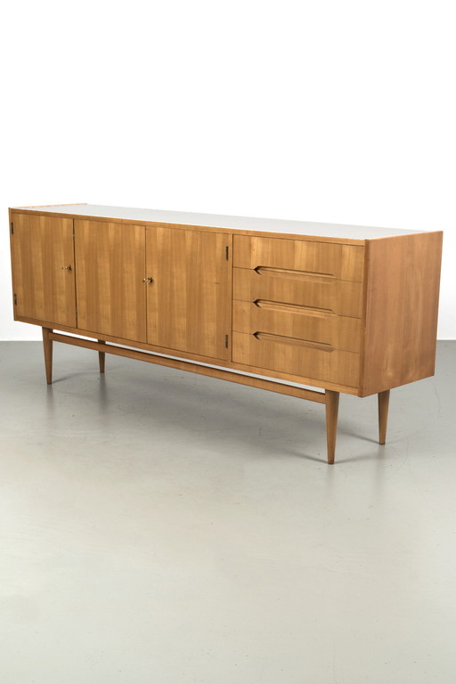 Buffet vintage allemand