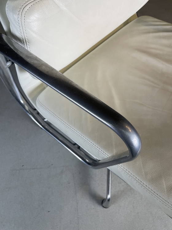 Image 1 of Vitra Eames Ea208 Softpad Meeting Chair