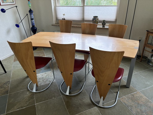 Harvink Table Tobio & 6 Memphis Milano Chairs