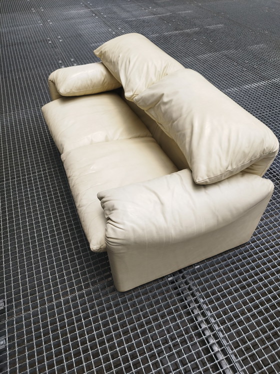 Image 1 of Cassina Maralunga 2 seater cream/yellow