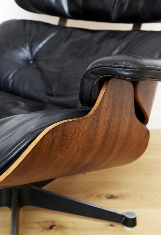 Image 1 of Charles & Ray Eames Lounge Chair & Ottoman For Herman Miller