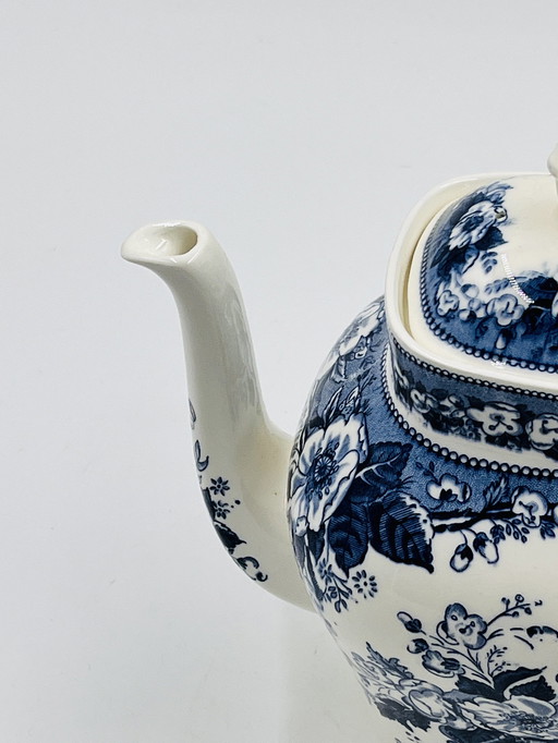 Royal Sphinx teapot