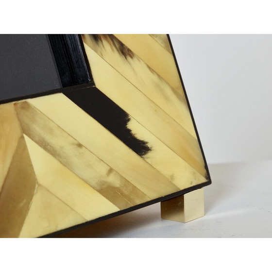 Image 1 of Cornice portafoto d'epoca in ottone e intarsi in corno, Italia 1970