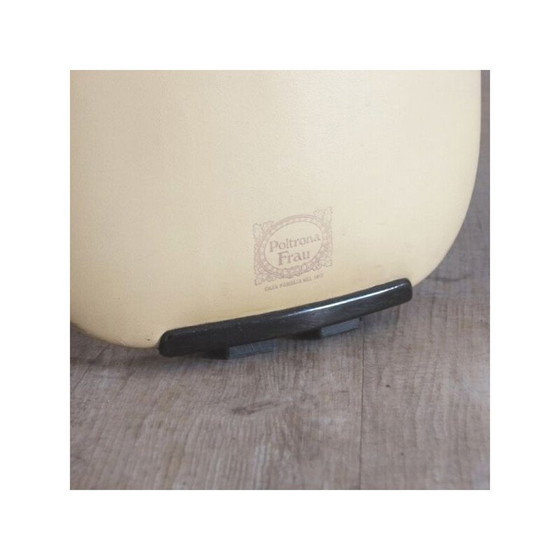 Image 1 of Set di 6 poltrone vintage con poggiapiedi di Poltrona Frau, anni '70