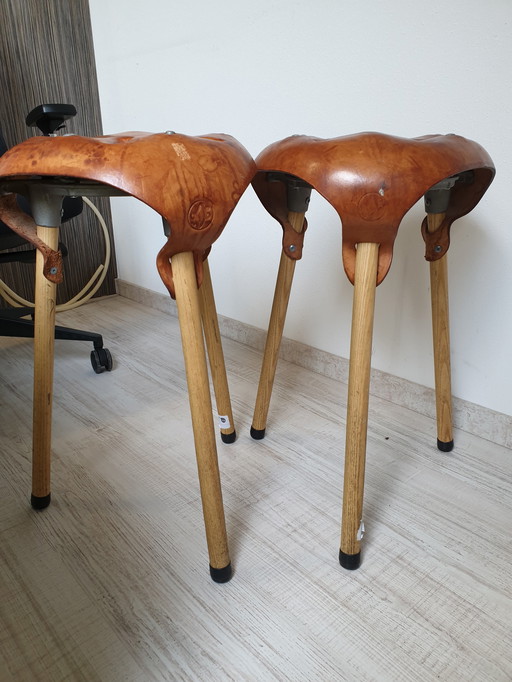 2x tabouret Sjoerd Vroonland