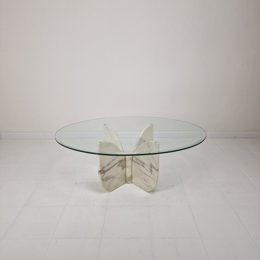 Italian "Flower" Coffee Table In Marble With Facet Cut Oval Plate, 1970S