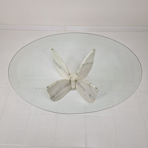 Image 1 of Italian "Flower" Coffee Table In Marble With Facet Cut Oval Plate, 1970S