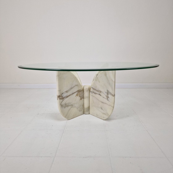 Image 1 of Italian "Flower" Coffee Table In Marble With Facet Cut Oval Plate, 1970S